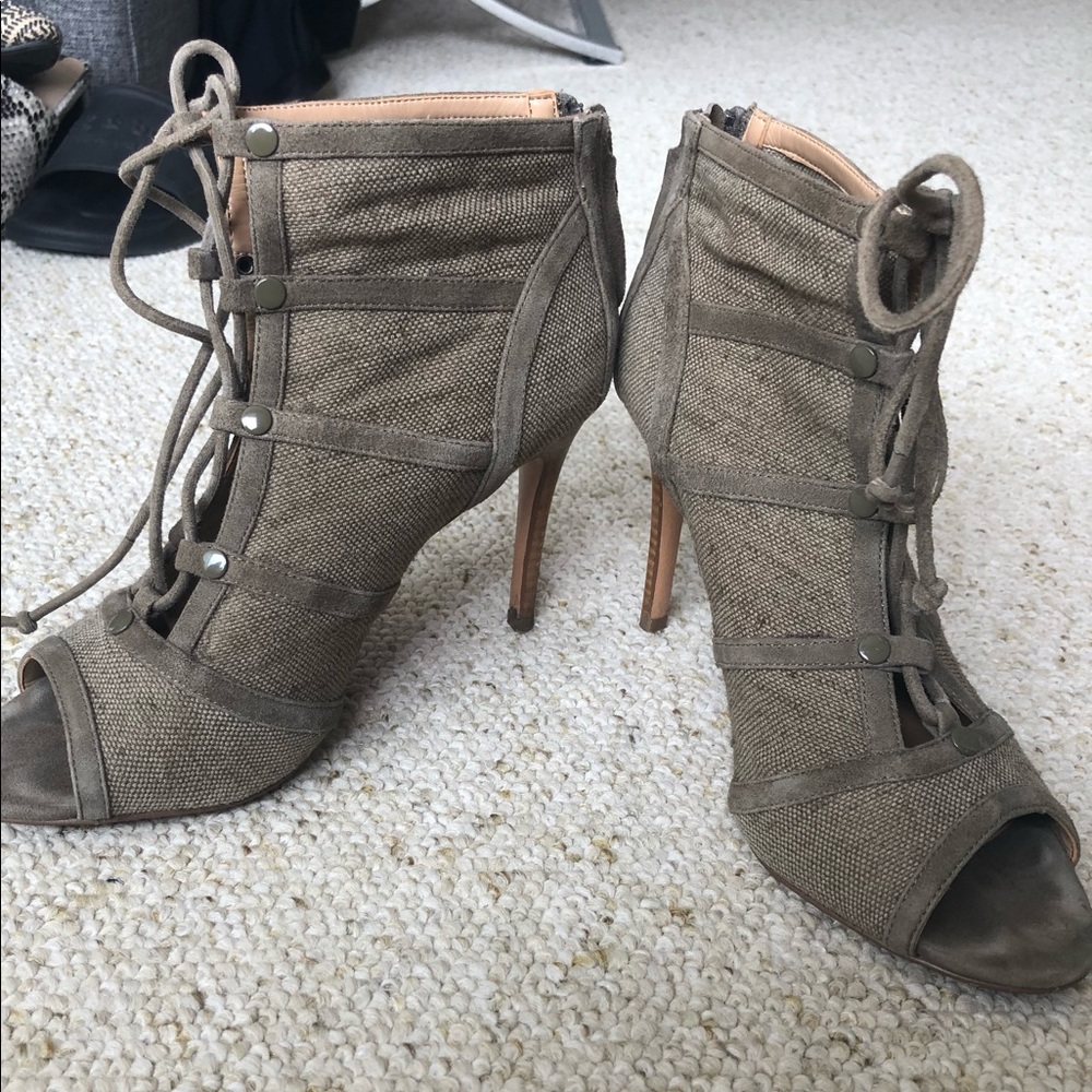 high heels from banana republic